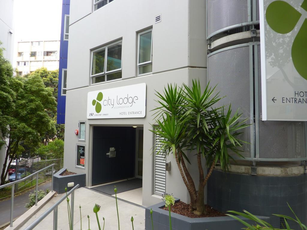 City Lodge Accommodation Auckland Extérieur photo City Loop entrance